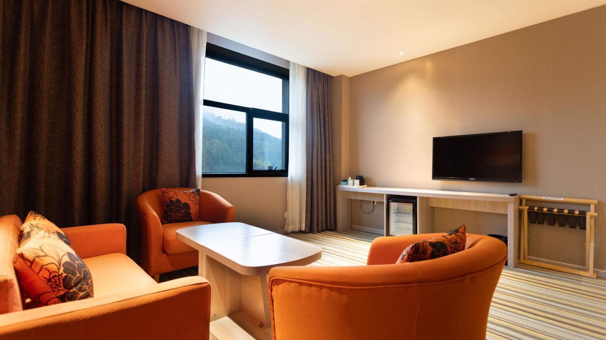 Holiday Inn Express Changbaishan, An Ihg Hotel Fusong Dış mekan fotoğraf